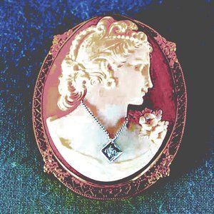 𝖜𝖍𝖔  𝖆𝖒  𝖎﹖